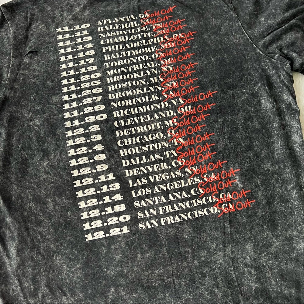 H.E.R. Sold out Tour Tee - Picture 5 of 6